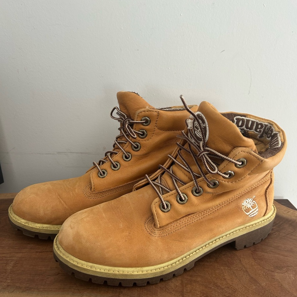 Timberland Youth 5.5 / Ladies 7 Roll Top  Wheat  Tan Boots
